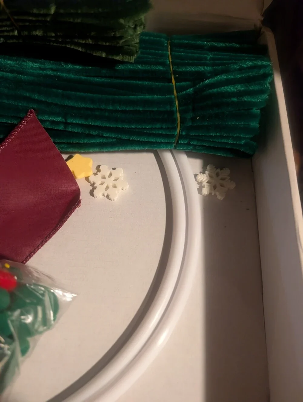 Christmas Pipe Cleaners Pom Poms Red Ribbon Craft Kit
